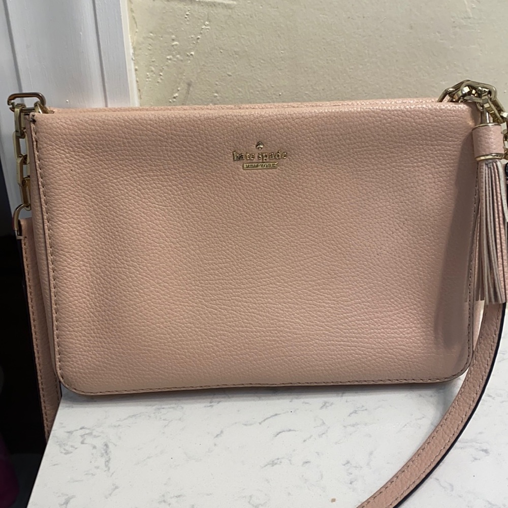 Kate spade crossbody, preloved. Blush color